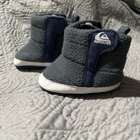 Quiksilver Other - Baby Quiksilver Boots